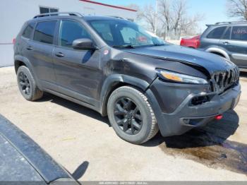  Salvage Jeep Cherokee