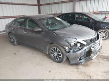  Salvage Nissan Altima