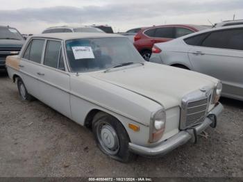  Salvage Mercedes-Benz 220