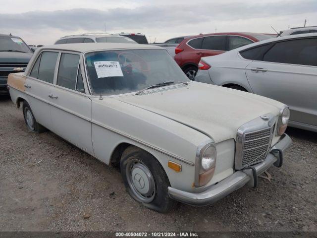  Salvage Mercedes-Benz 220