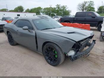 Salvage Dodge Challenger