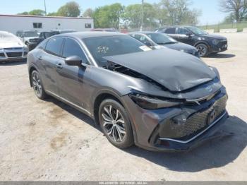  Salvage Toyota Crown