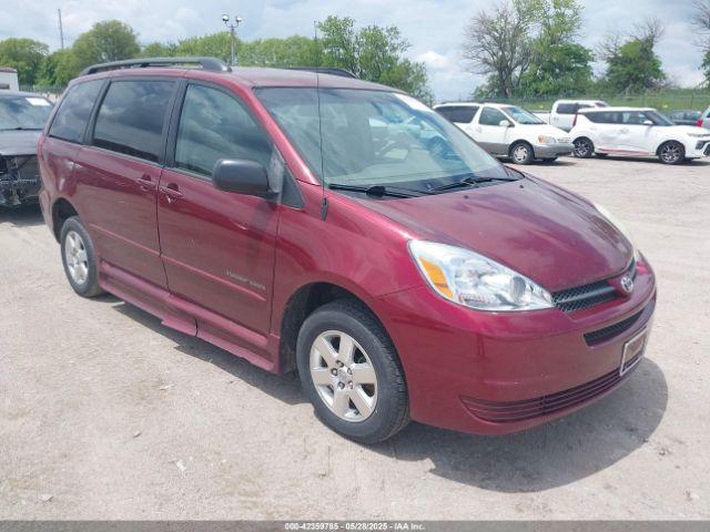  Salvage Toyota Sienna