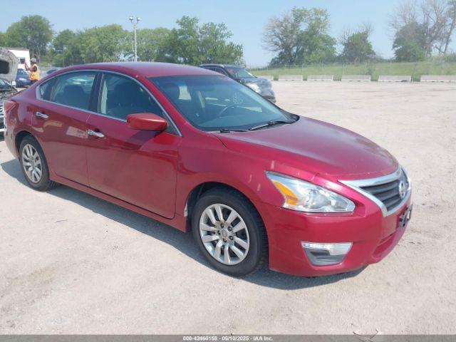  Salvage Nissan Altima
