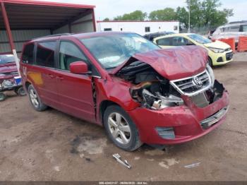  Salvage Volkswagen Routan
