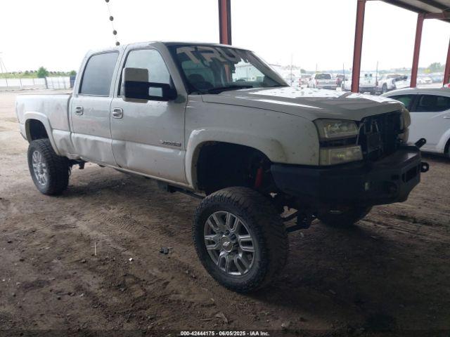  Salvage Chevrolet Silverado 2500