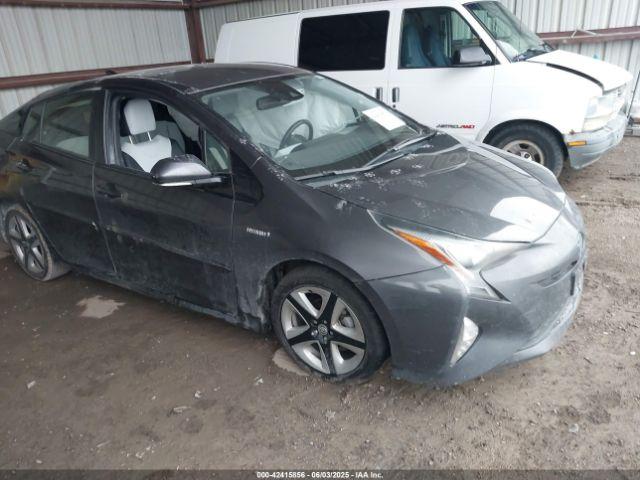  Salvage Toyota Prius