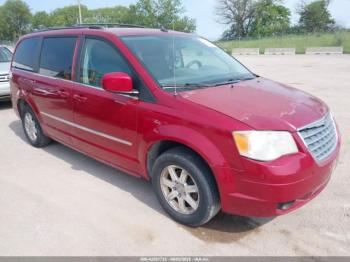  Salvage Chrysler Town & Country