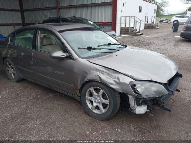  Salvage Nissan Altima