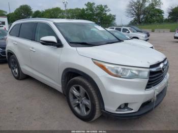  Salvage Toyota Highlander