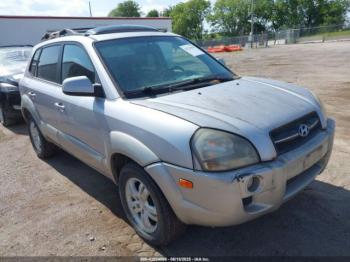  Salvage Hyundai TUCSON