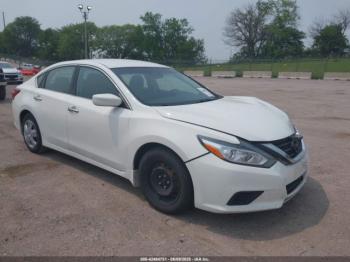  Salvage Nissan Altima