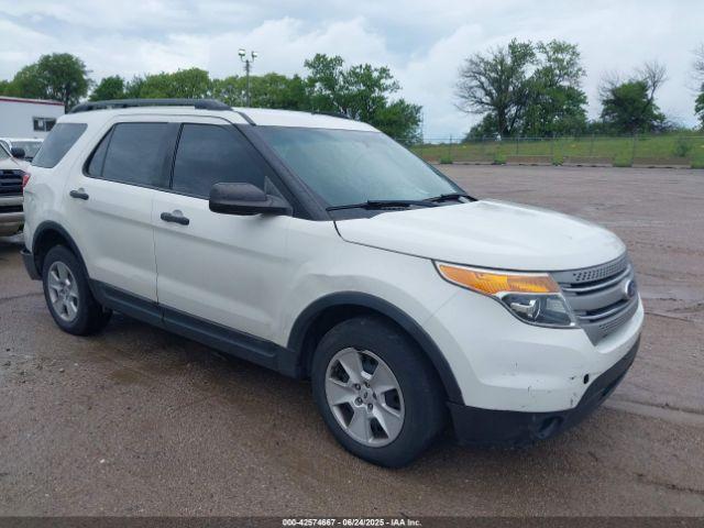  Salvage Ford Explorer
