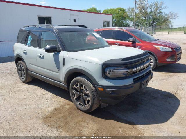  Salvage Ford Bronco