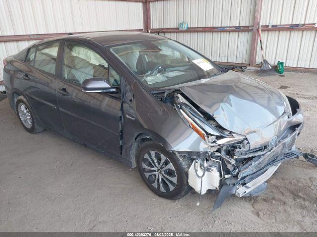  Salvage Toyota Prius