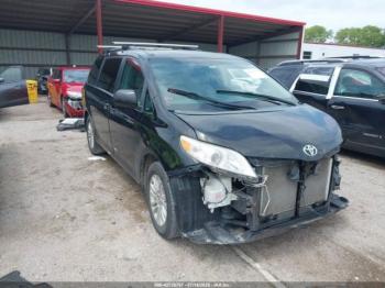  Salvage Toyota Sienna