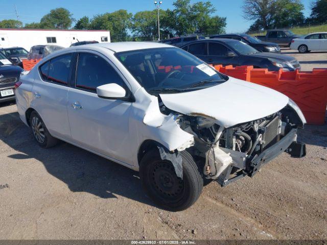  Salvage Nissan Versa