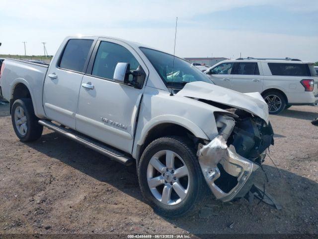  Salvage Nissan Titan