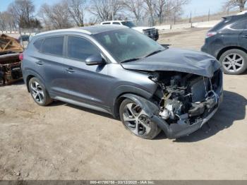  Salvage Hyundai TUCSON