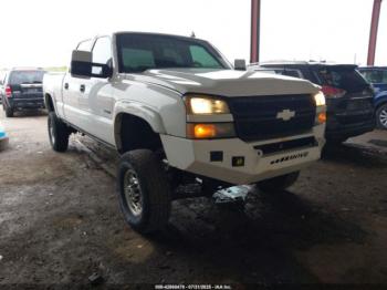  Salvage Chevrolet Silverado 2500