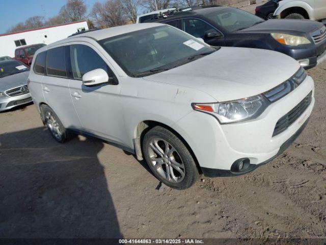  Salvage Mitsubishi Outlander