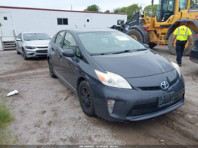  Salvage Toyota Prius