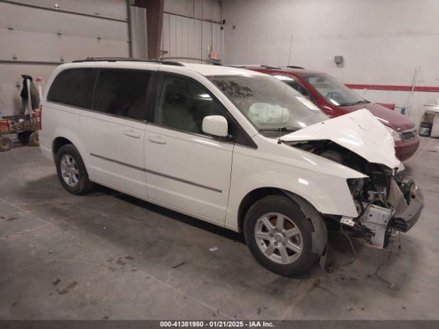  Salvage Chrysler Town & Country