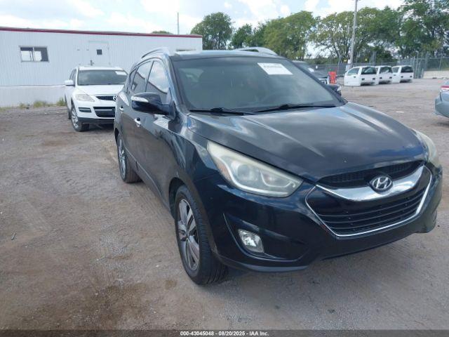  Salvage Hyundai TUCSON