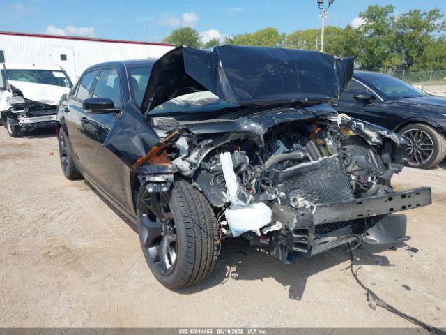  Salvage Chrysler 300