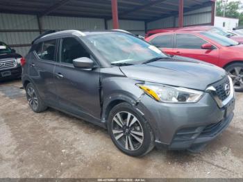  Salvage Nissan Kicks