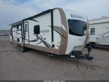  Salvage Rockwood Signature 8328bs Traveltr
