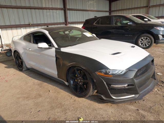  Salvage Ford Mustang