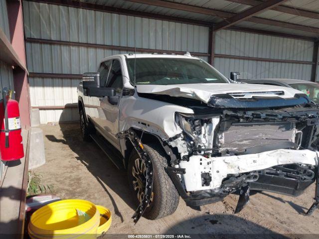  Salvage General Motors Sierra 2500HD