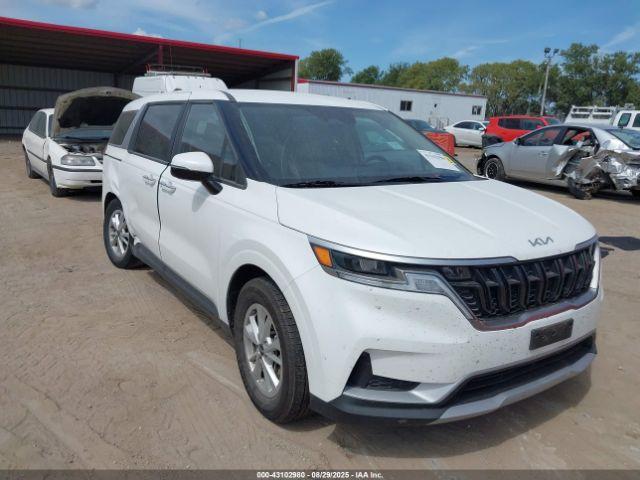  Salvage Kia Carnival