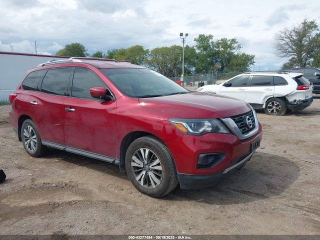  Salvage Nissan Pathfinder