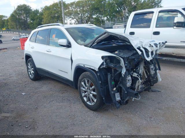  Salvage Jeep Cherokee
