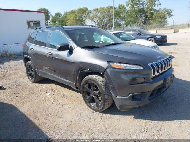  Salvage Jeep Cherokee