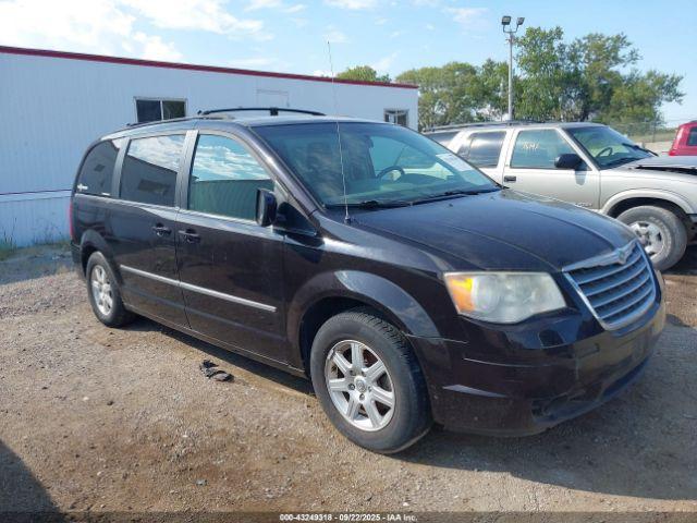  Salvage Chrysler Town & Country