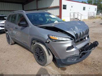  Salvage Jeep Cherokee