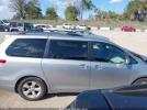 Toyota Sienna Le V6 8 Passenger Image 11
