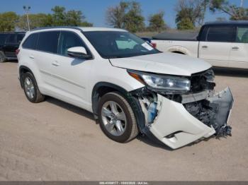  Salvage Toyota Highlander