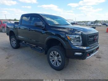  Salvage Nissan Titan
