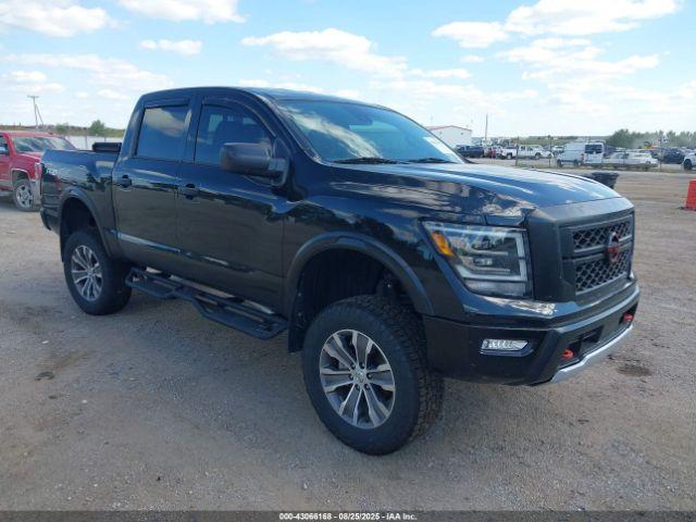  Salvage Nissan Titan