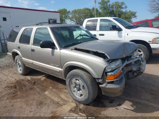  Salvage Chevrolet Blazer