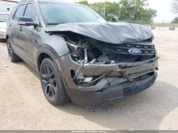  Salvage Ford Explorer