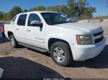  Salvage Chevrolet Avalanche 1500
