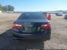 Toyota Camry Le Image 3
