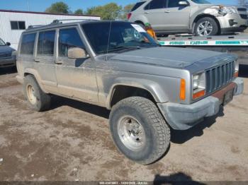  Salvage Jeep Cherokee