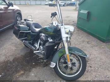  Salvage Harley-Davidson Flhr
