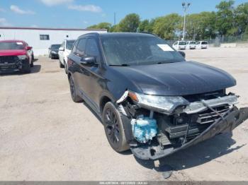  Salvage Mitsubishi Outlander